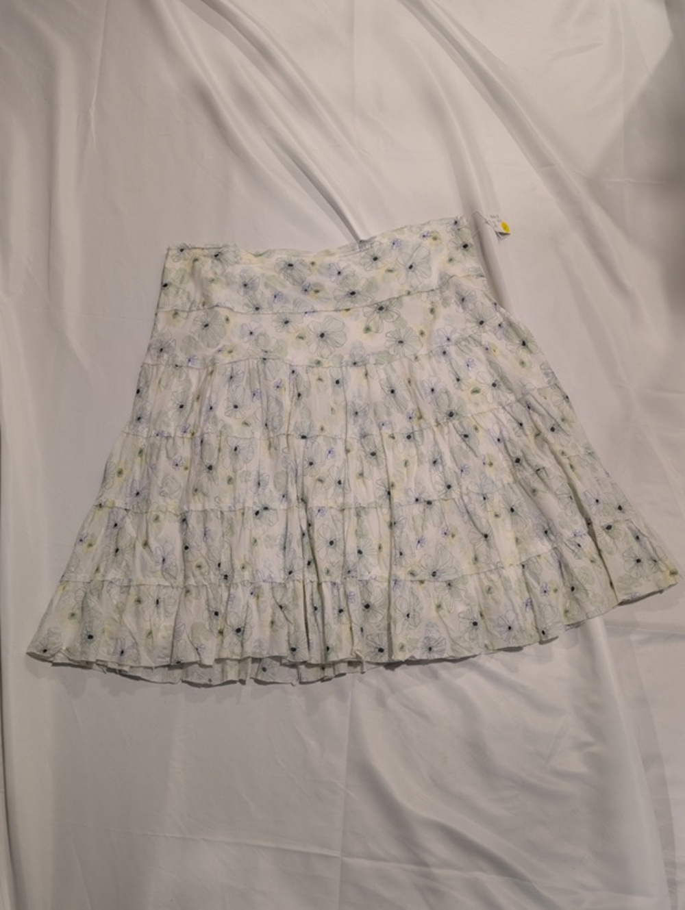 1198 - Studio M Floral Tiered Mini Skirt Cottagecore White Print 100% Ctn - XL
